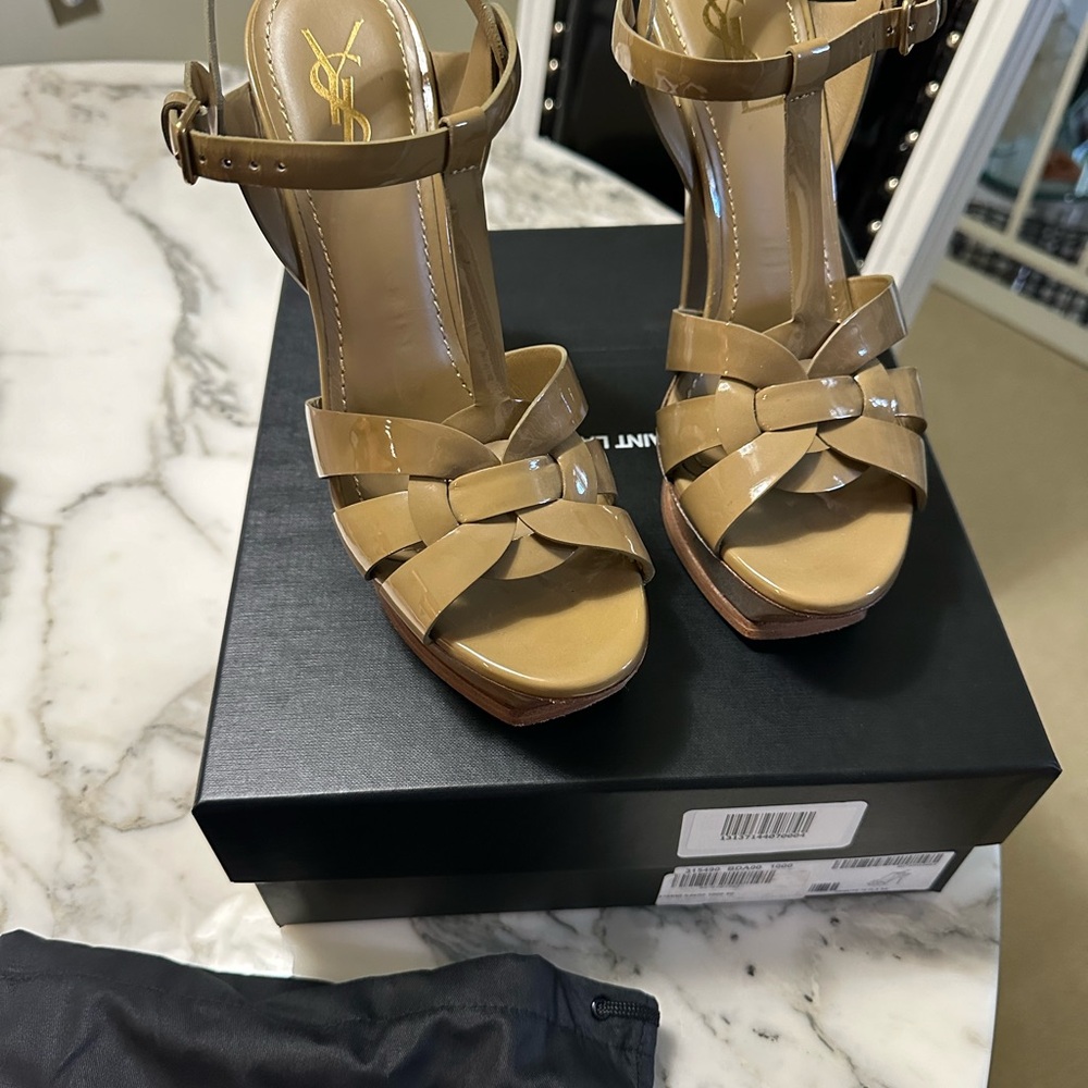YSL tribute sandals 105 size 40 will fit a size 9B